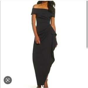 Vince Camuto Black Off-Shoulder Maxi Dress